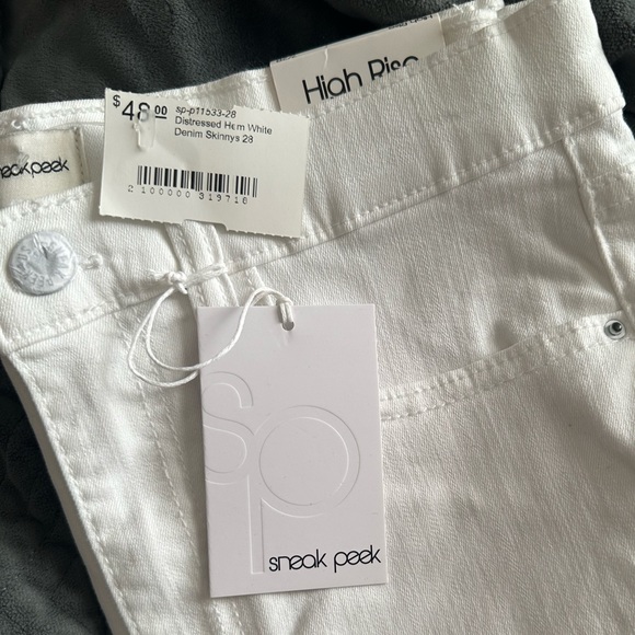 SP HIGH RISE White Distressed Skinny Jeans - Picture 2 of 4